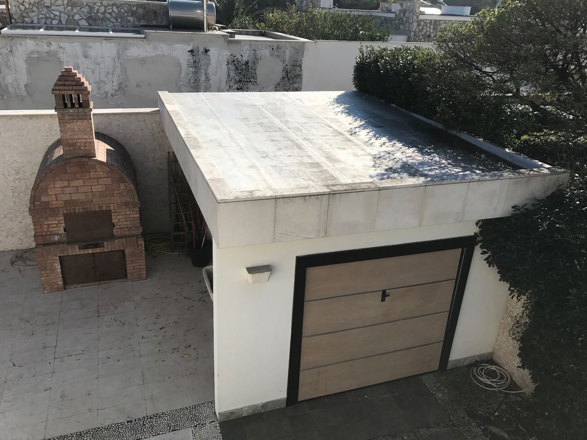 Villa (zona residenziale) di  6 vani /250 mq  a Bari - Santo Spirito (zona Giovinazzo)