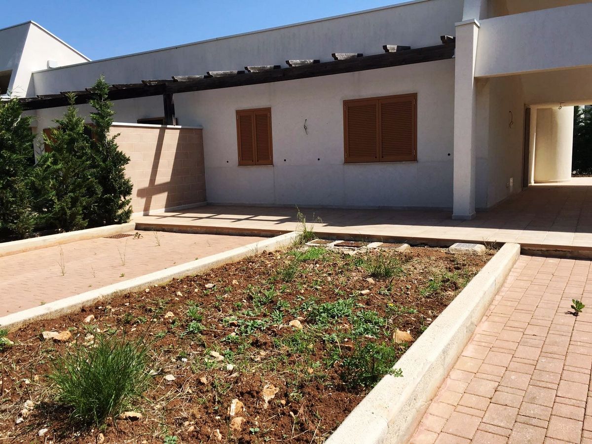 Villa (zona residenziale) di  3 vani /70 mq  a Polignano a Mare (zona collinare)