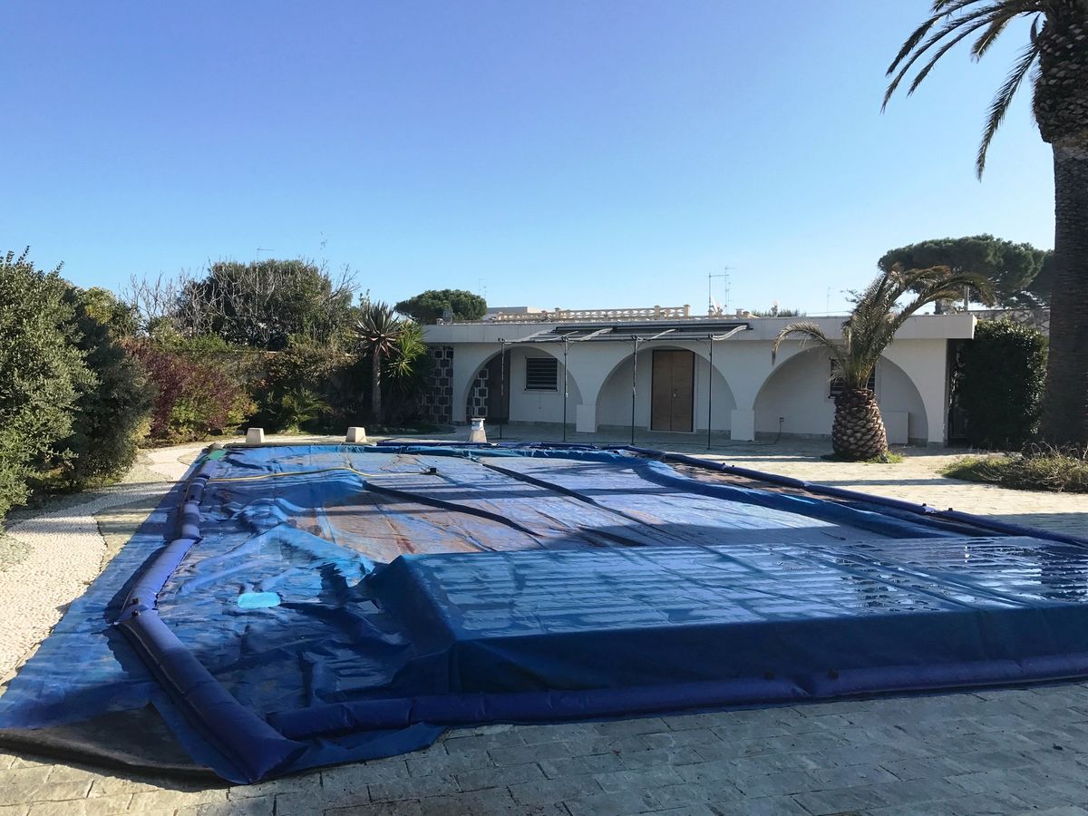 Villa (zona residenziale) di  6 vani /250 mq  a Bari - Santo Spirito (zona Giovinazzo)