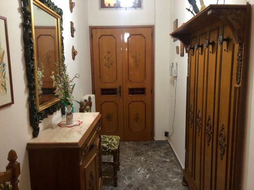 Palazzo / Stabile di  6 vani /385 mq  a Bitetto (zona Via Beato)