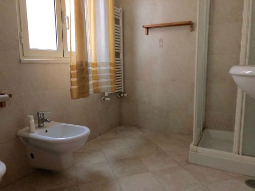 Villa (zona residenziale) di  5 vani /290 mq  a Bari - Santo Spirito