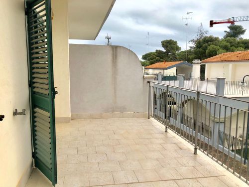 Villa (zona residenziale) di  5 vani /290 mq  a Bari - Santo Spirito