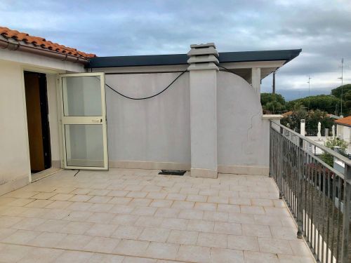 Villa (zona residenziale) di  5 vani /290 mq  a Bari - Santo Spirito