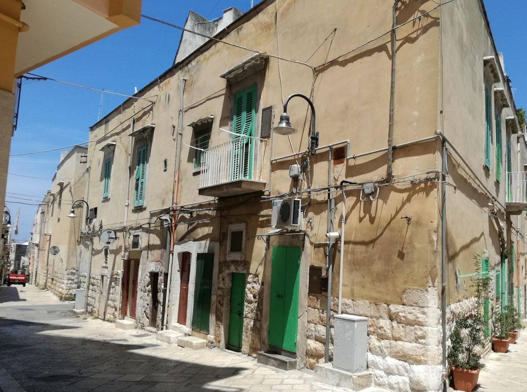 Appartamento di  3 vani /92 mq  a Molfetta (zona Centro)