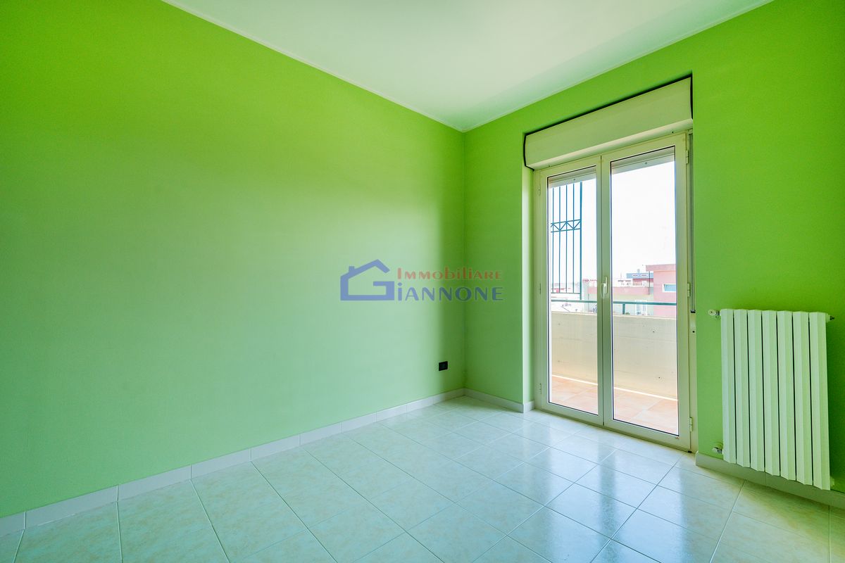 Appartamento di  3 vani /90 mq  a Bitetto (zona Via Beato)