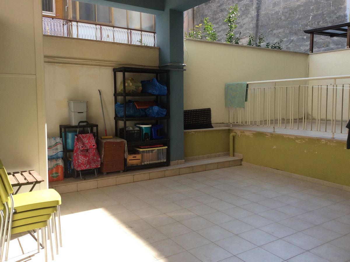 Appartamento di  2 vani /70 mq  a Bitetto (zona Via Beato)