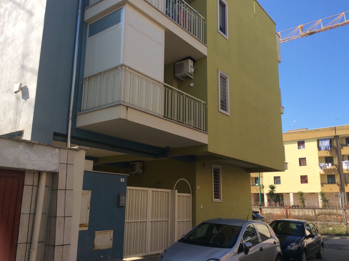 Appartamento di  2 vani /70 mq  a Bitetto (zona Via Beato)