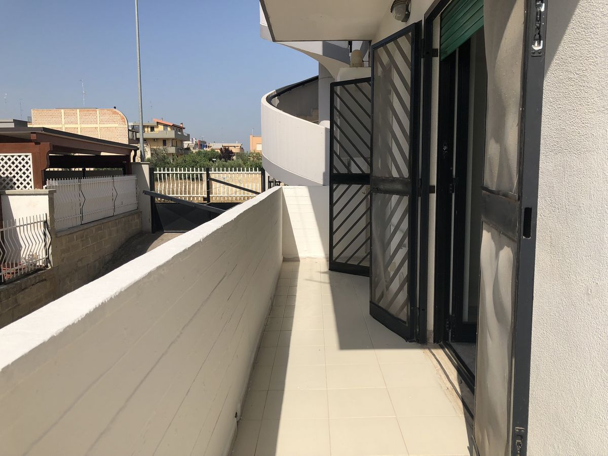 Bifamiliare di  3 vani /100 mq  a Bitetto (zona Via Beato)