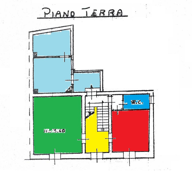 Appartamento di  3 vani /115 mq  a Cassano delle Murge (zona Centrale)