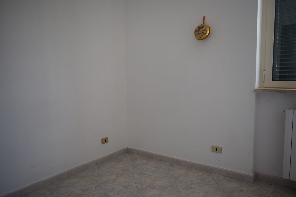 Appartamento di  3 vani /90 mq  a Bitetto (zona Via Beato Giacomo)