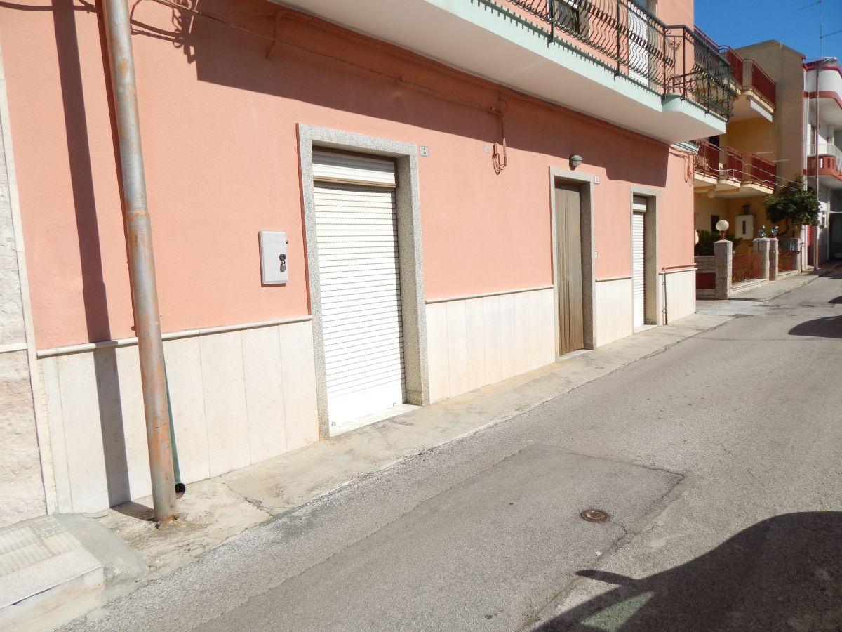 Appartamento di  3 vani /115 mq  a Cassano delle Murge (zona Centrale)