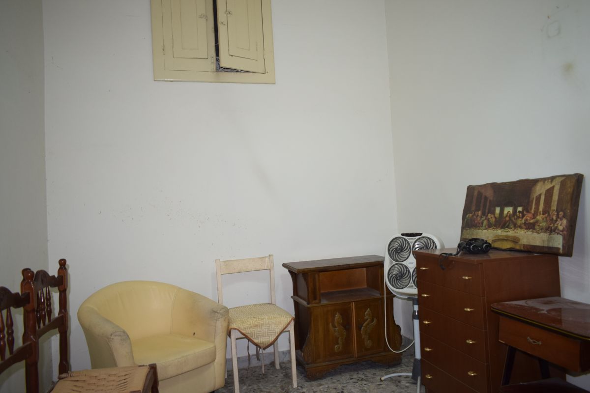 Casa indipendente di  3 vani /130 mq  a Bitetto (zona Via Beato Giacomo)