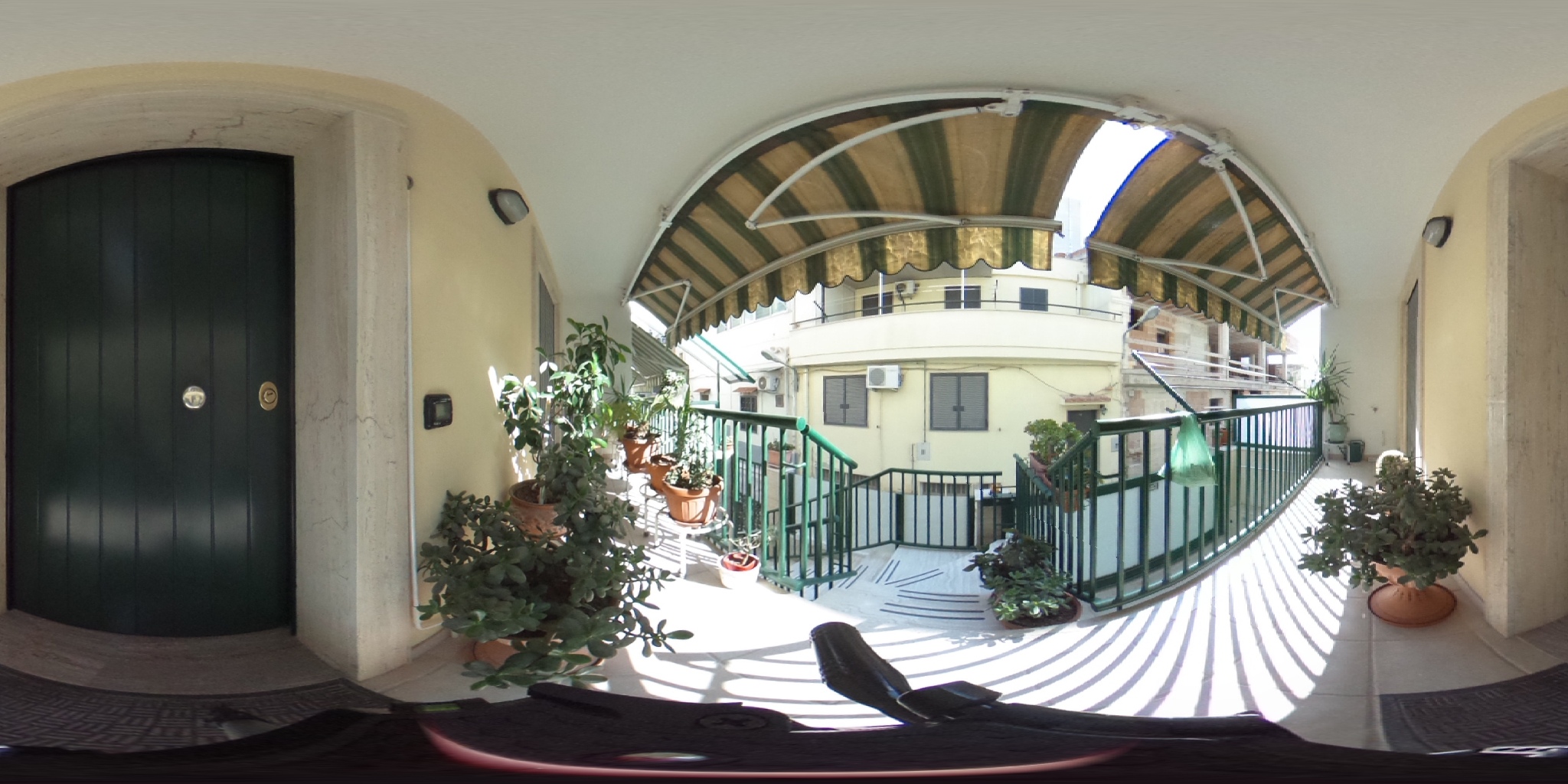 Villa unifamiliare di  5 vani /140 mq  a Triggiano (zona centrale )