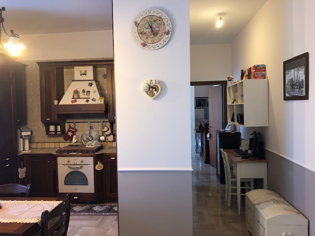 Appartamento di  2 vani /50 mq  a Modugno (zona Zona Direzionale)