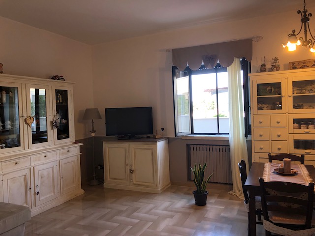 Appartamento di  2 vani /50 mq  a Modugno (zona Zona Direzionale)