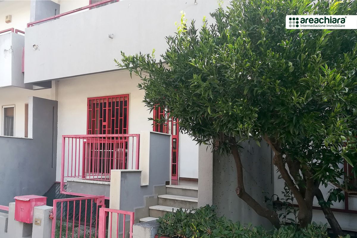 Villa (zona residenziale) di  6 vani /200 mq  a Bari - San Pasquale alta (zona Via Fanelli)