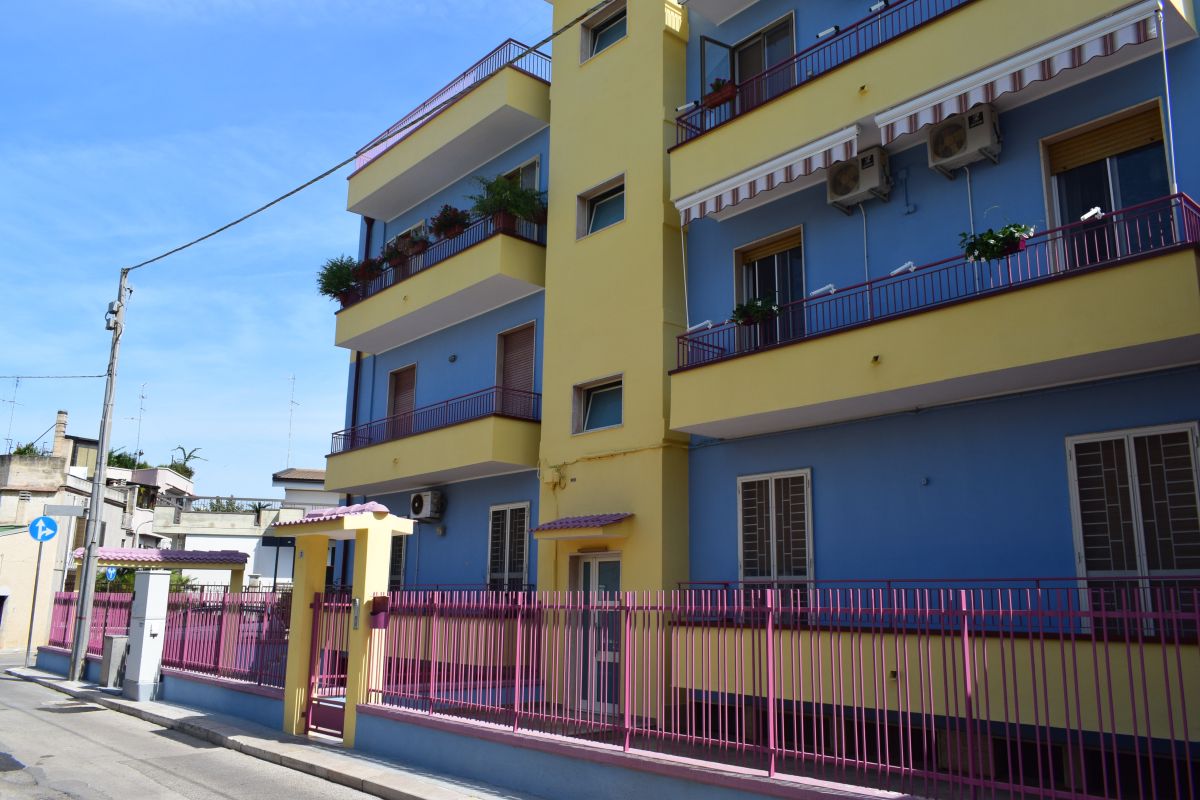 Appartamento di  3 vani /90 mq  a Bitetto (zona Zona Via Beato)