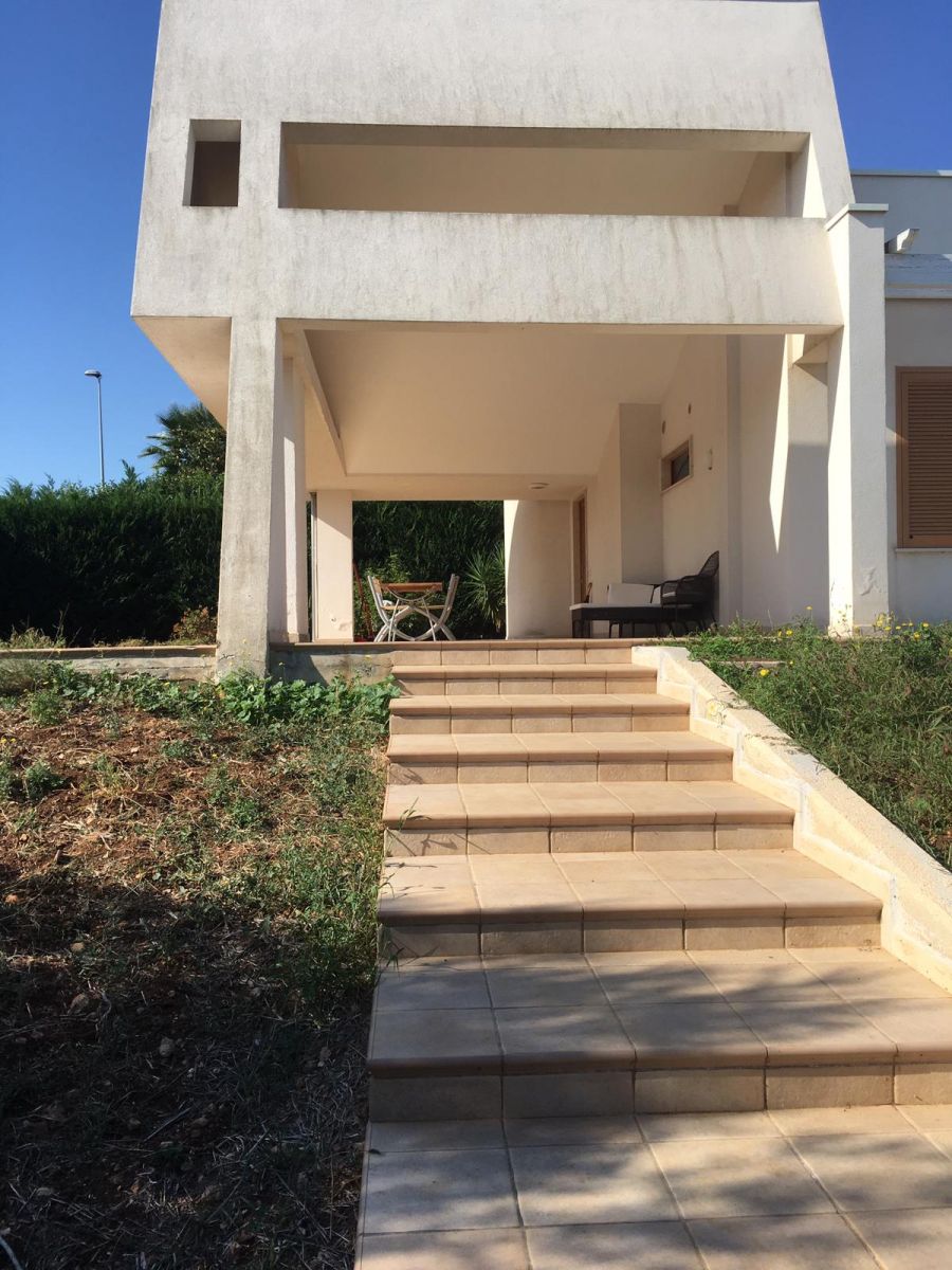 Villa (zona residenziale) di  4 vani /130 mq  a Polignano a Mare (zona Collinare - Residence Neapolis)