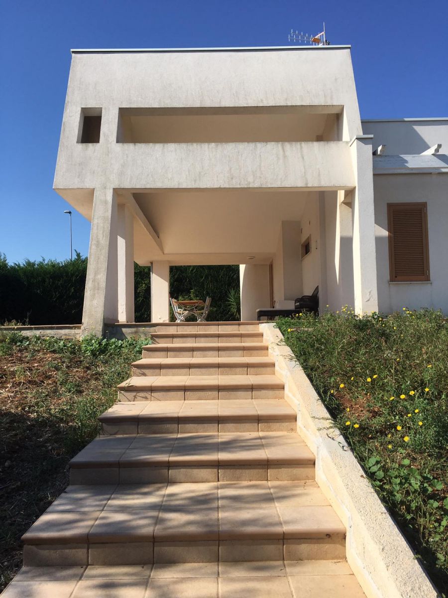 Villa (zona residenziale) di  4 vani /130 mq  a Polignano a Mare (zona Collinare - Residence Neapolis)