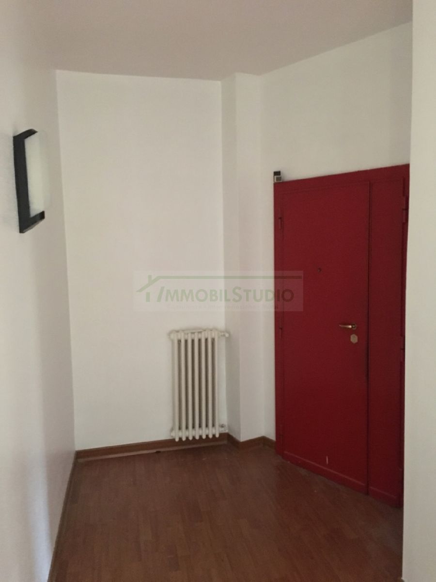 Appartamento di  3 vani /115 mq  a Bari - San Pasquale alta (zona PARCO DUE GIUGNO)