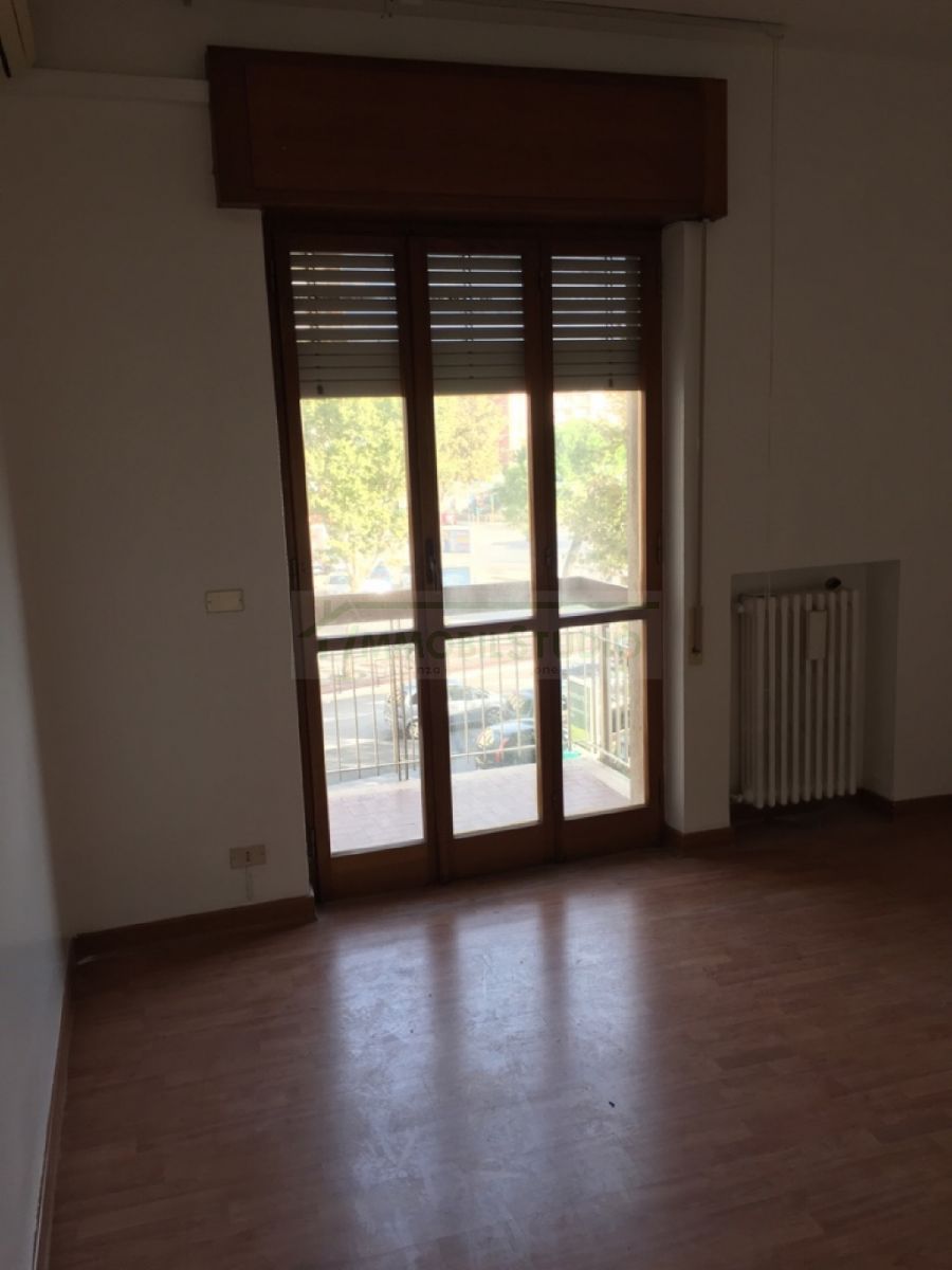 Appartamento di  3 vani /115 mq  a Bari - San Pasquale alta (zona PARCO DUE GIUGNO)