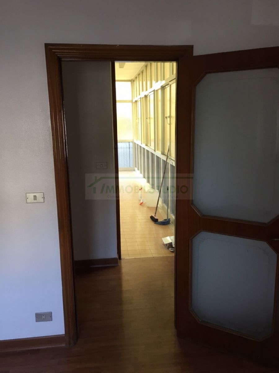 Appartamento di  3 vani /115 mq  a Bari - San Pasquale alta (zona PARCO DUE GIUGNO)