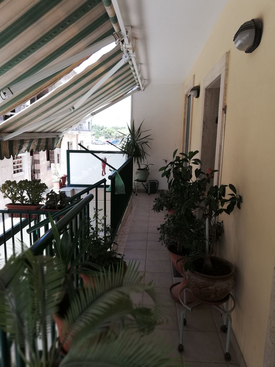 Villa unifamiliare di  5 vani /140 mq  a Triggiano (zona centrale )