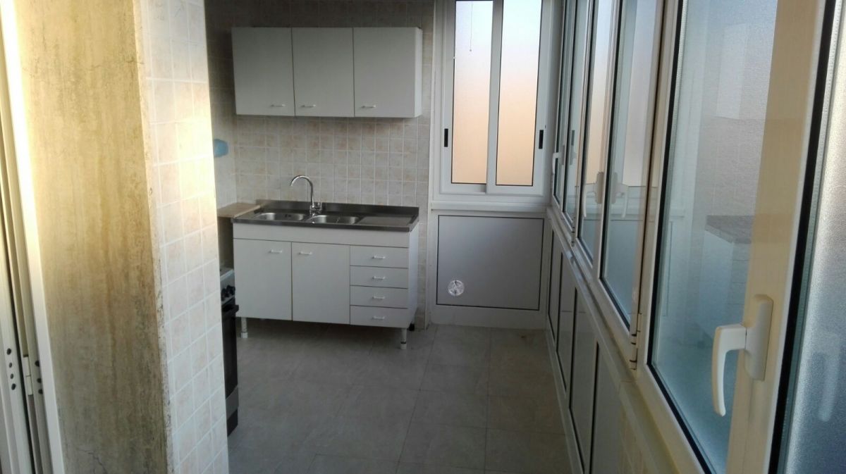 Appartamento di  5 vani /120 mq  a Bari - Japigia (zona Via Magna Grecia)