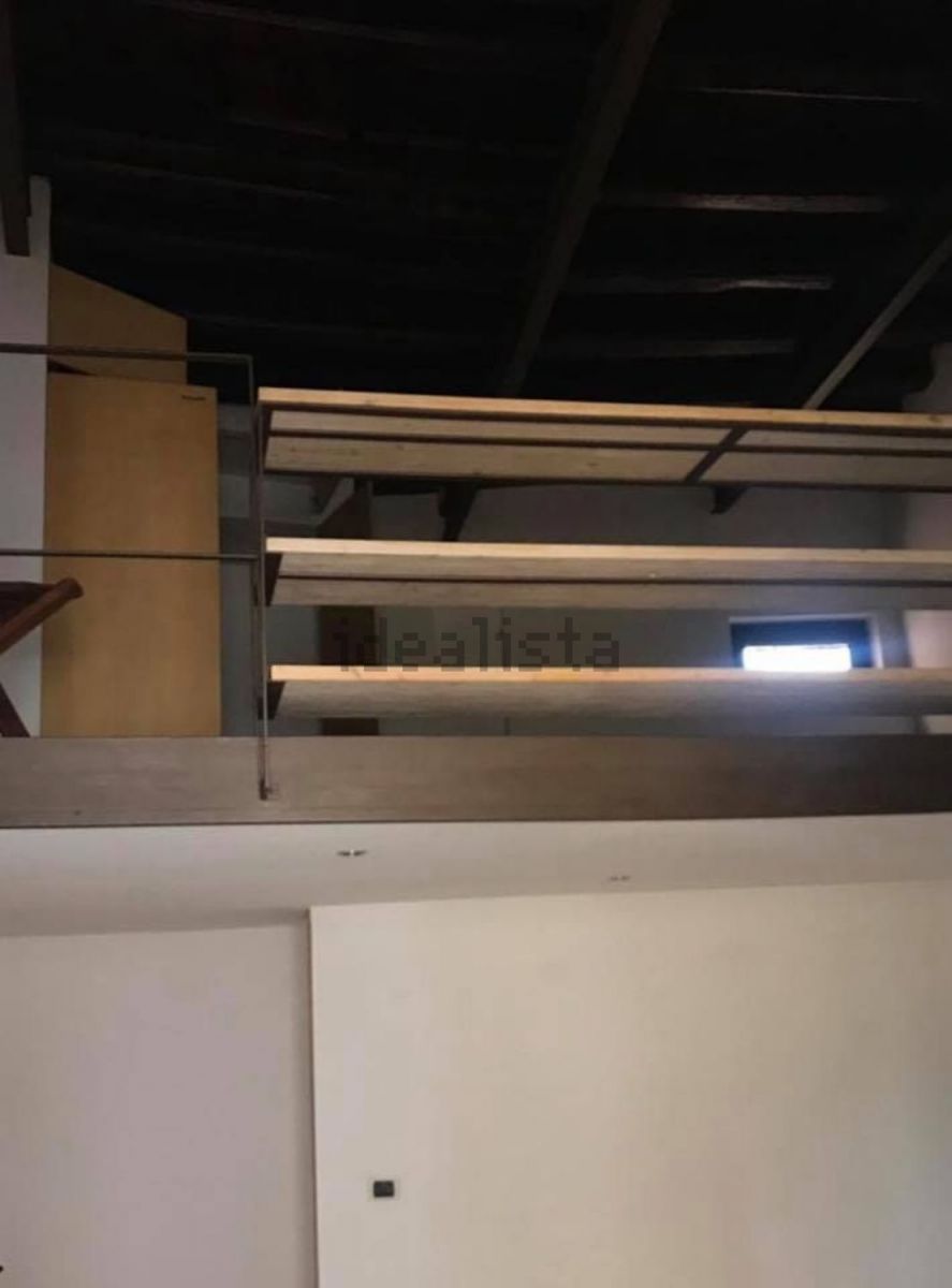 Casa indipendente di  4 vani /110 mq  a Bari - Murat (zona centro storico)