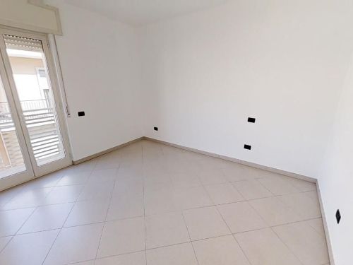 Appartamento di  3 vani /90 mq  a Bitetto (zona Centro)