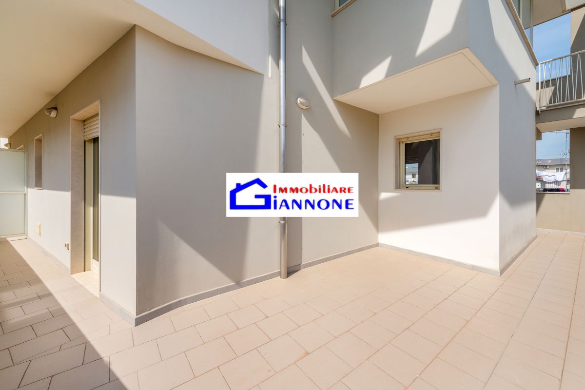 Appartamento di  3 vani /75 mq  a Bitetto (zona Via Beato Giacomo)