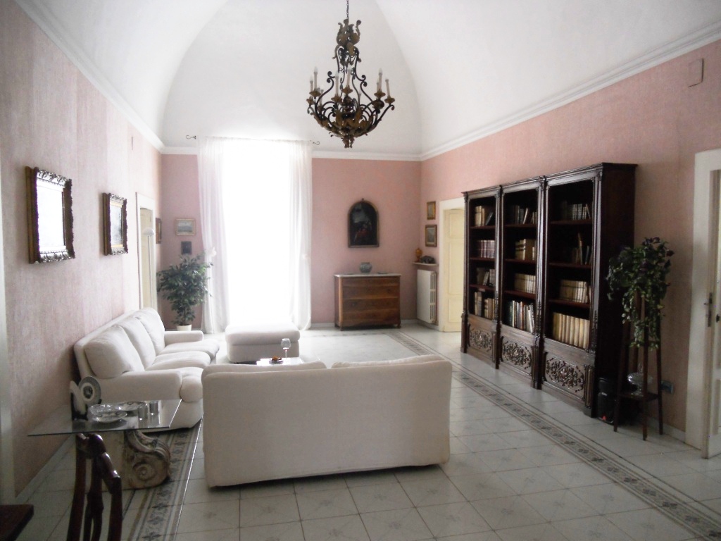 Villa di  10 vani /790 mq  a Bisceglie