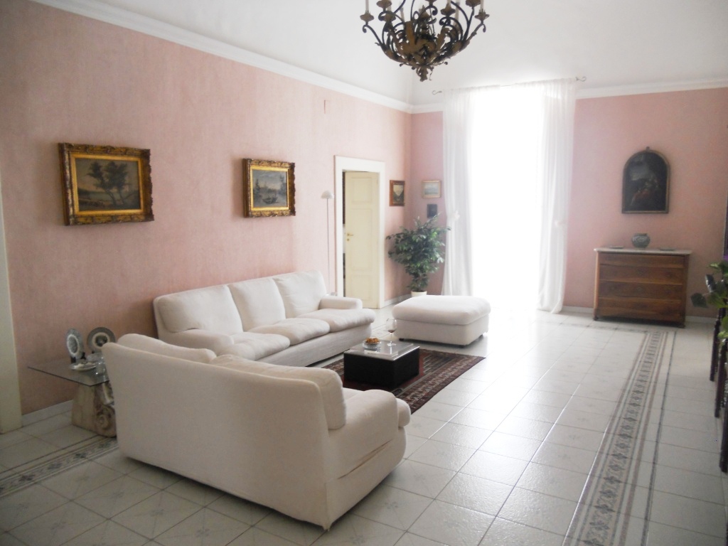 Villa di  10 vani /790 mq  a Bisceglie