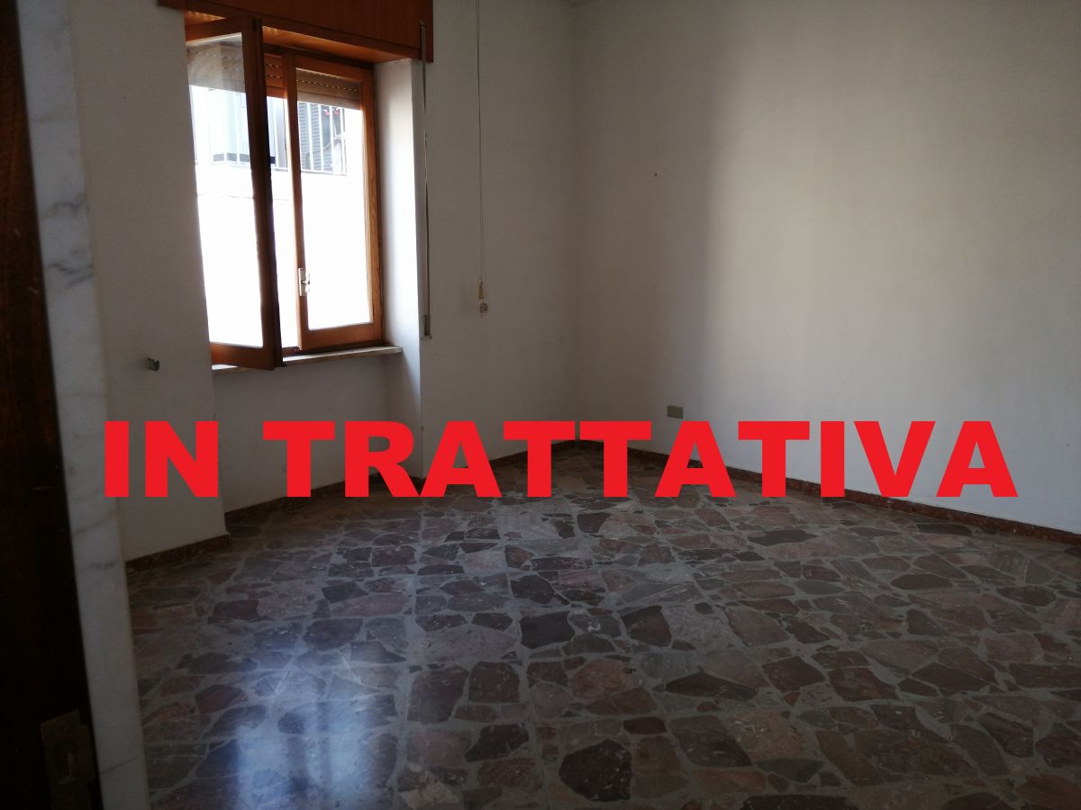 Appartamento di  3 vani /90 mq  a Bari - Ceglie del Campo