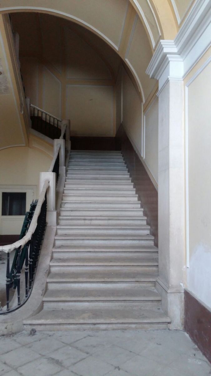 Palazzo / Stabile di  6 vani /250 mq  a Giovinazzo (zona centro storico)