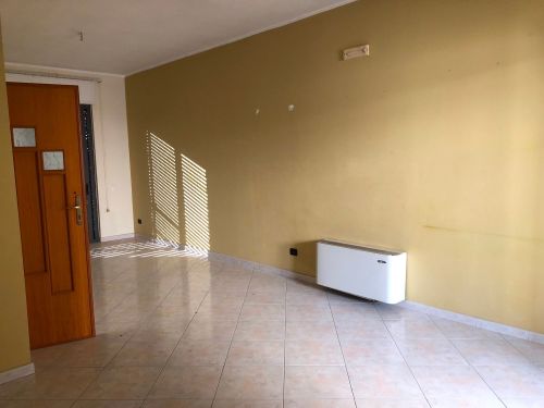 Appartamento di  3 vani /100 mq  a Bitetto (zona zona estramurale)