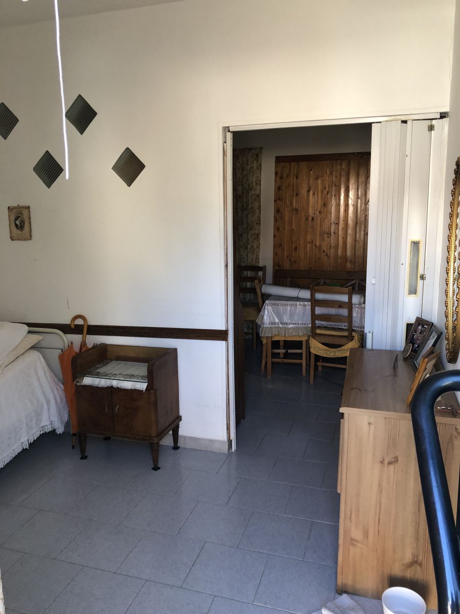 Casa indipendente di  5 vani /150 mq  a Bari - Loseto