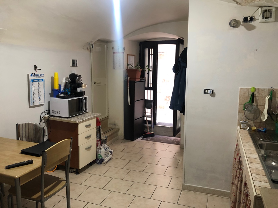 Casa indipendente di  3 vani /75 mq  a Triggiano