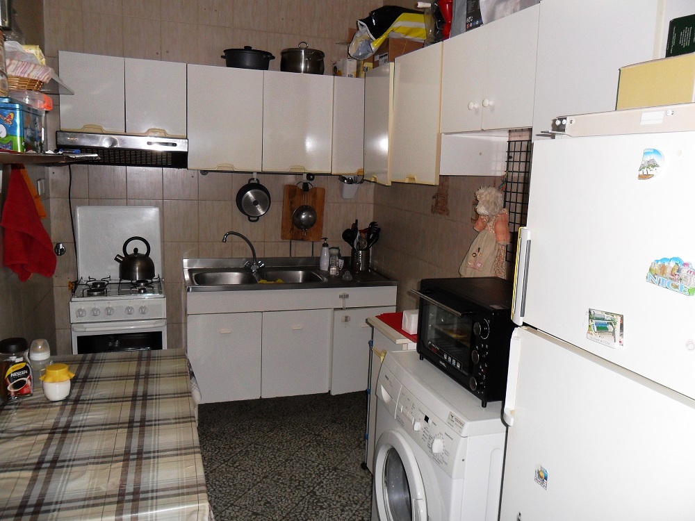 Appartamento di  3 vani /103 mq  a Bari - Murat (zona semicentrale)