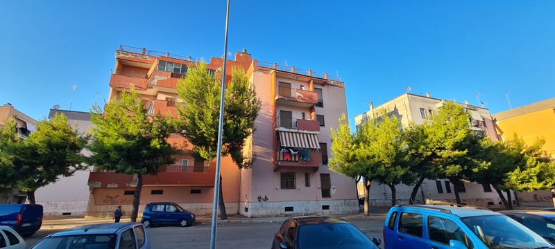 Appartamento di  4 vani /110 mq  a Bisceglie (zona zona San Pietro)