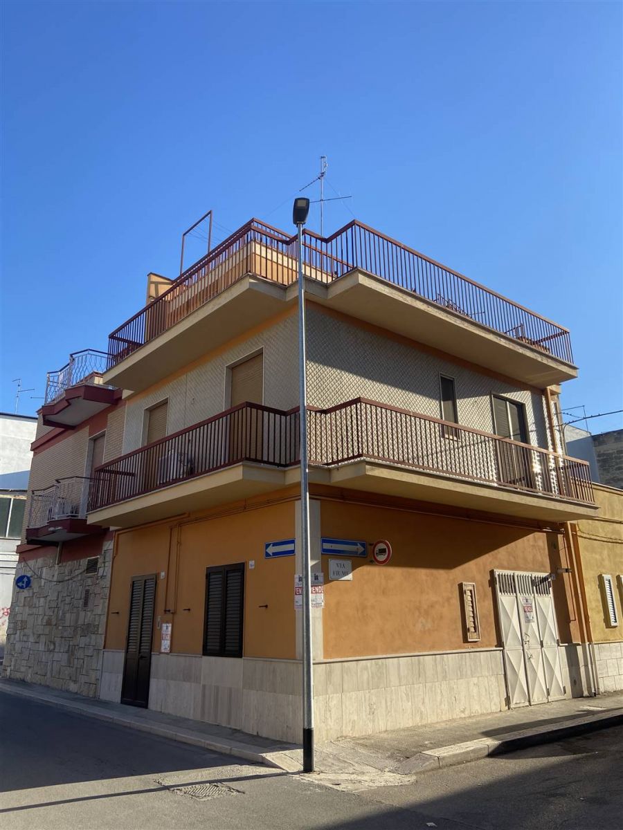 Casa indipendente di  6 vani /130 mq  a San Ferdinando di Puglia