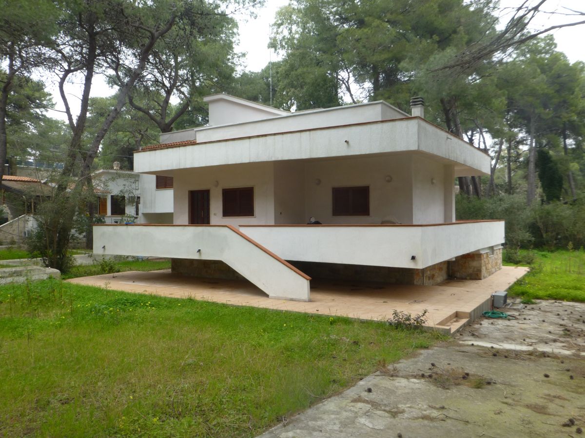 Villa (zona residenziale)/130 mq  a Castellaneta (zona Castellaneta Marina)