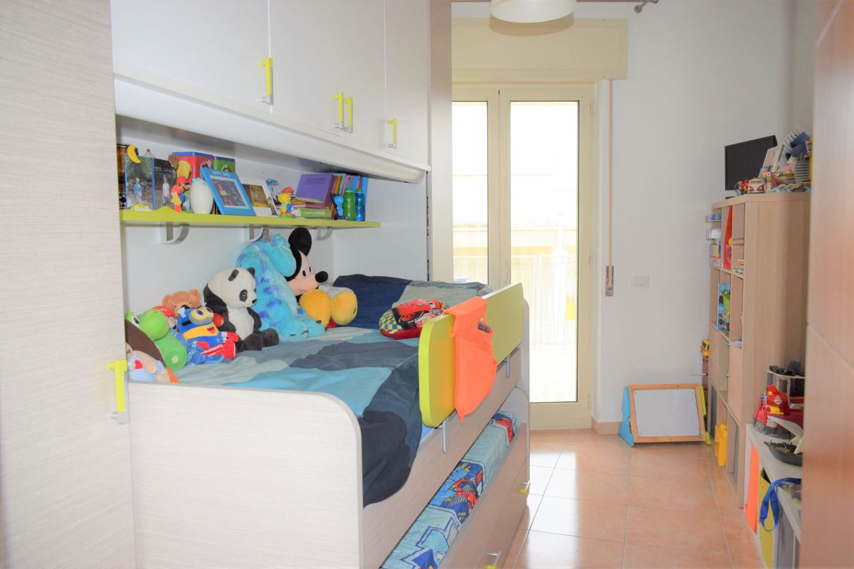 Appartamento di  3 vani /75 mq  a Bitetto (zona Via Beato)