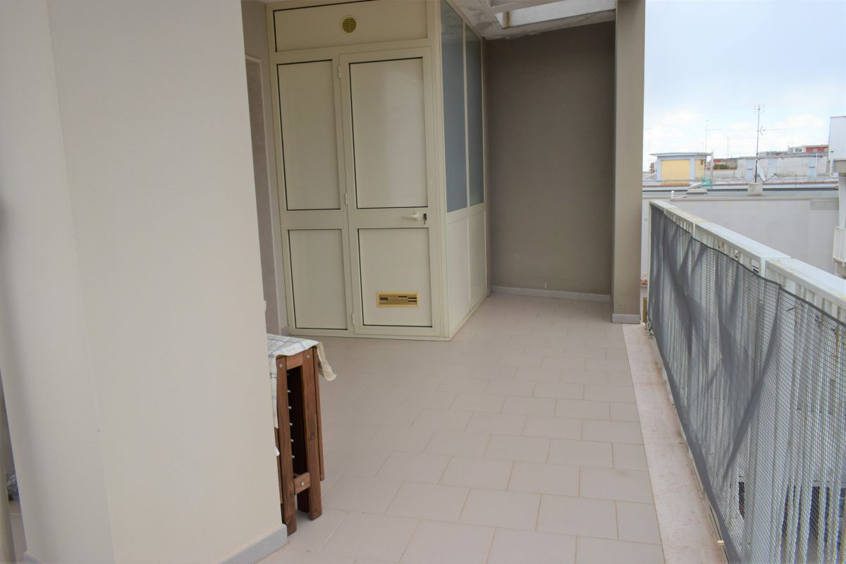 Appartamento di  3 vani /75 mq  a Bitetto (zona Via Beato)