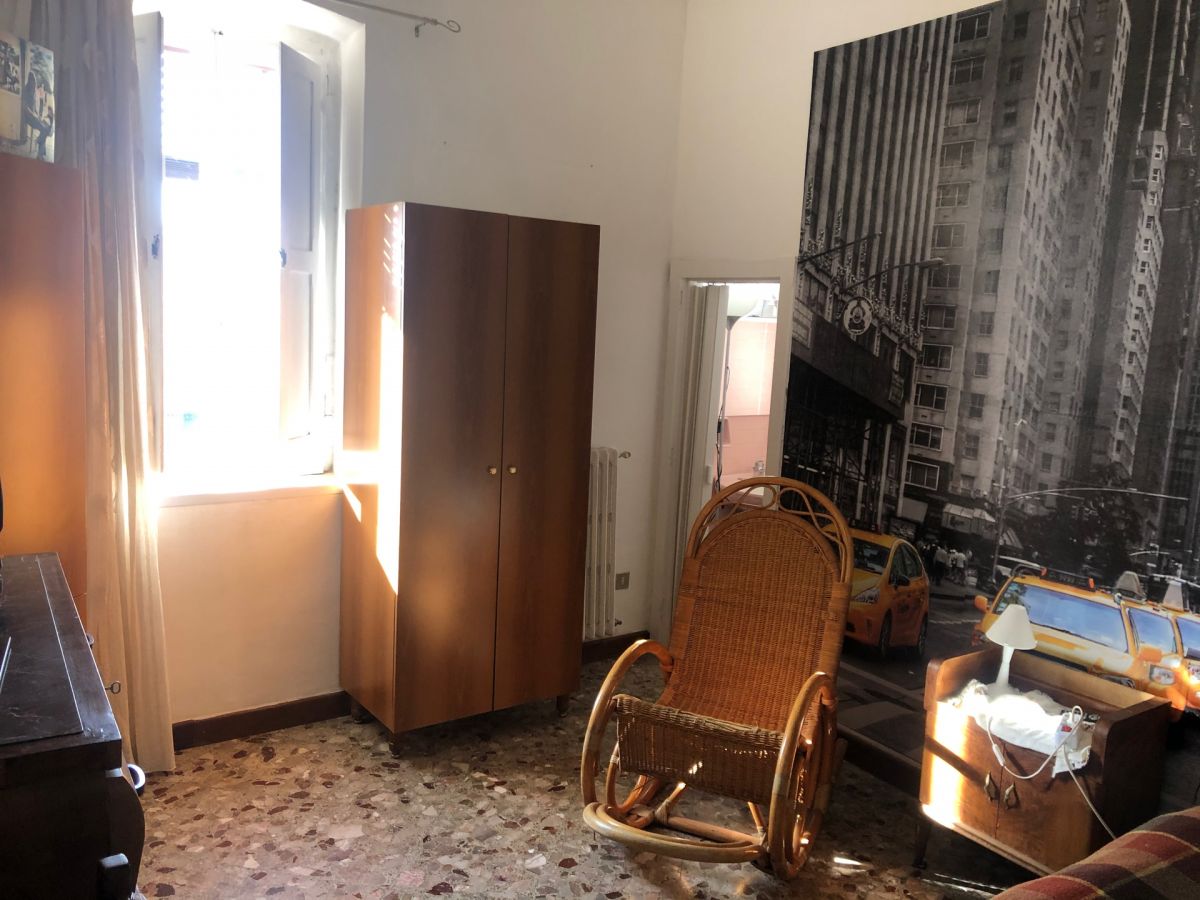 Casa indipendente di  5 vani /150 mq  a Bari - Loseto