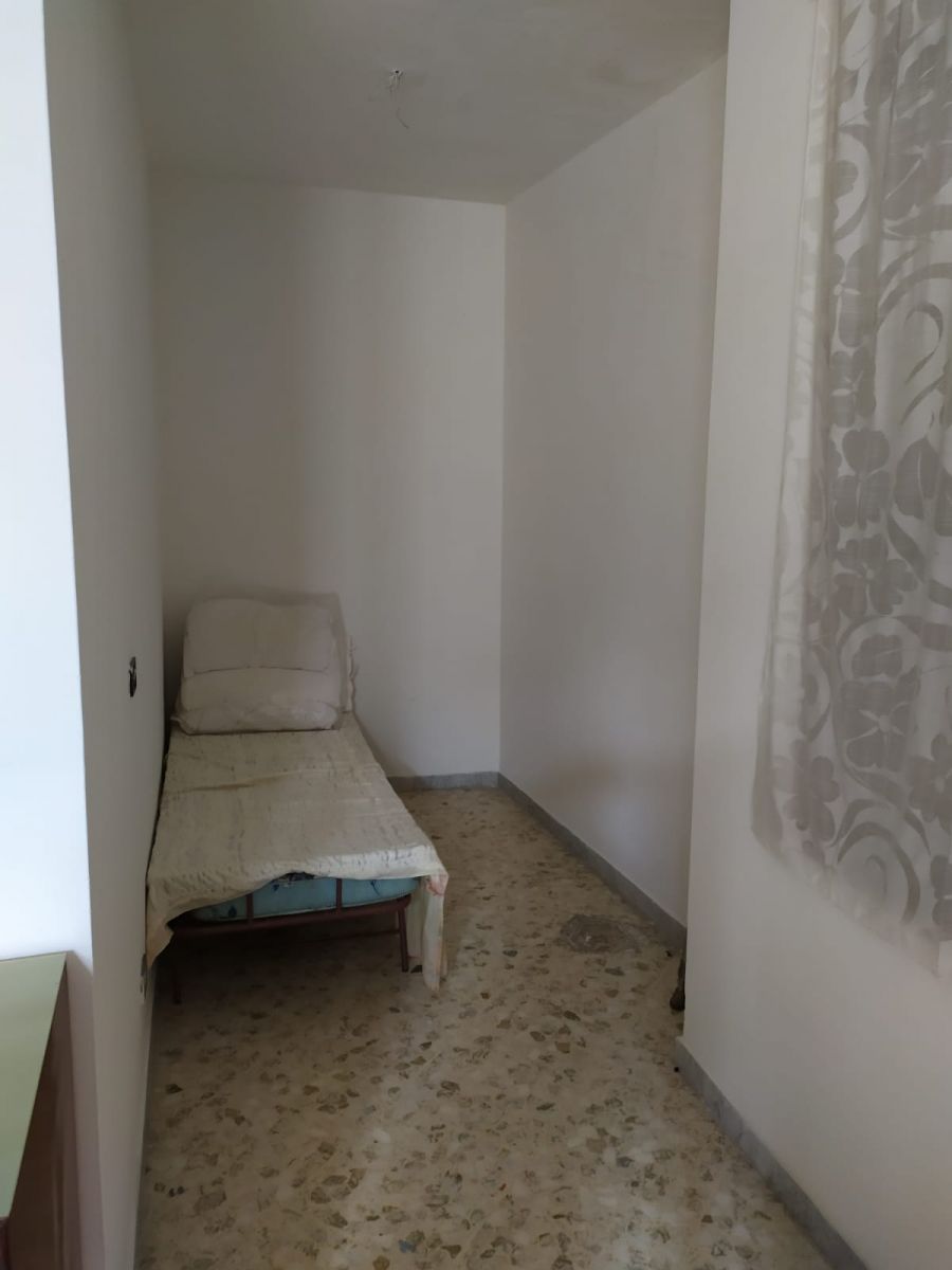 Casa indipendente di  3 vani /107 mq  a Rutigliano (zona  Centro Storico)