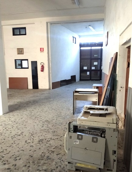 Locale commerciale / Negozio di  6 vani /200 mq  a Bari - Libertà 