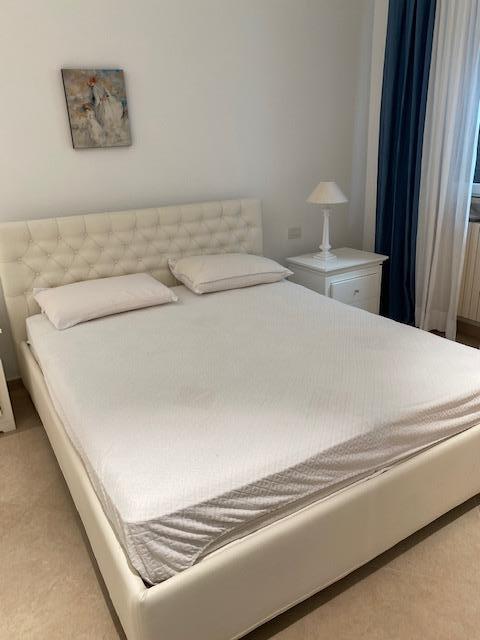 Villa (zona residenziale) di  5 vani /220 mq  a Polignano a Mare (zona residence neapolis)