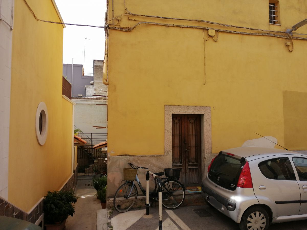 Casa indipendente di  2 vani /44 mq  a Bari - Ceglie del Campo