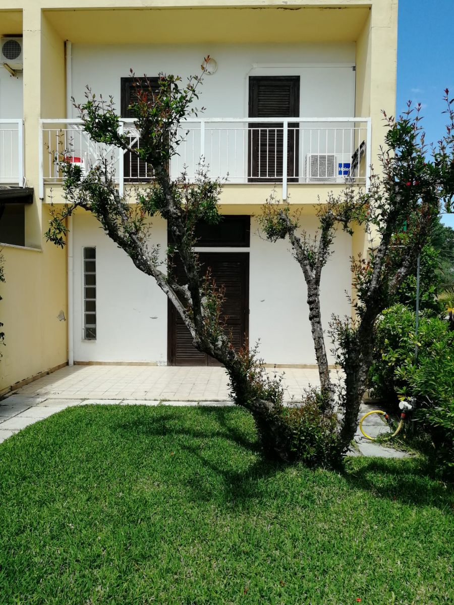 Villa / Villetta di  3 vani /70 mq  a Bernalda (zona Metaponto )